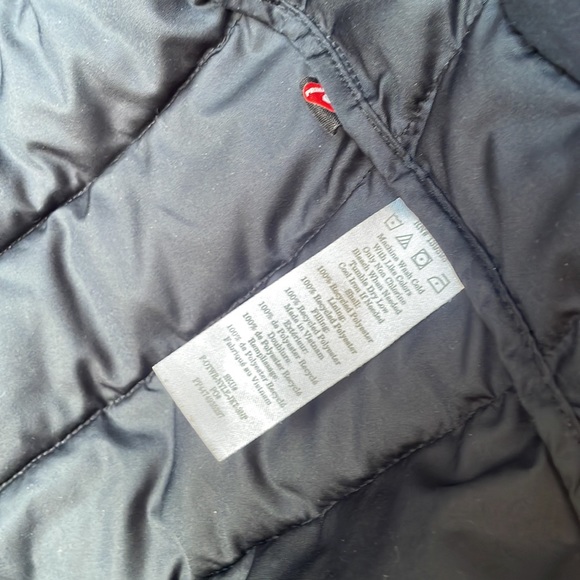 Everlane renew channeled liner - flawed - Picture 3 of 10